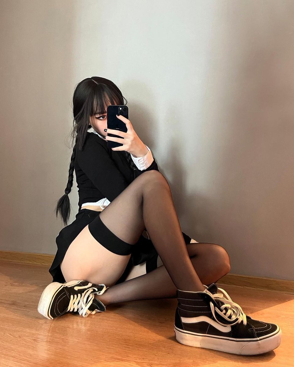 Cyberkiitty___'s tweet photo. Wednesday Addams?

#egirl #thighighs #smoll #cute #wednesdayaddams #wednesdaynetflix #cosplayergirl https://t.co/vyy5uoXuyP