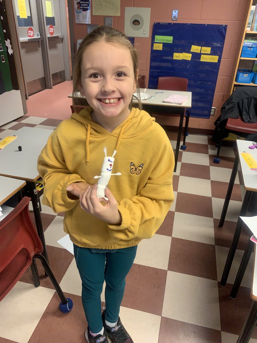 Who can build the tallest standing snowman ⛄️? ⁦<a href="/TATwolves/">Tricentia Academy</a>⁩