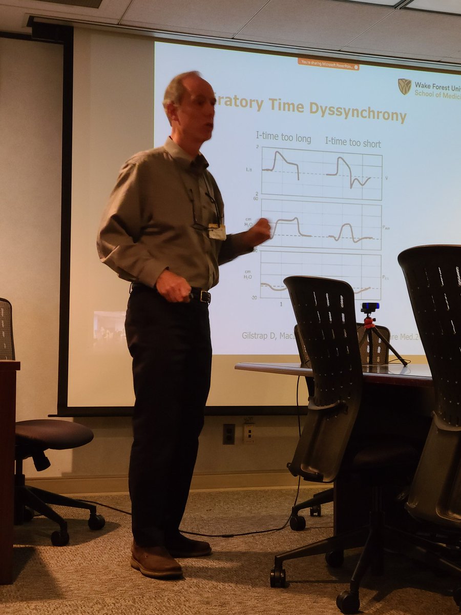 The legend, Dr. Bowton, teaching the fellows about ventilator dyssynchronies. #trainwiththebeat @DavidBowton @WakePCCM