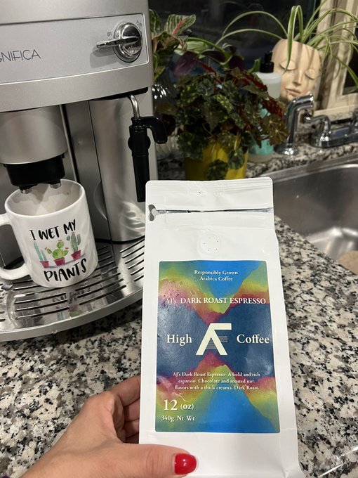 Shop my boutique coffee @HighAFCoffee ☕️ 👉🏽 https://t.co/drQOjIkfjI https://t.co/ALaGyZrvdt<a class="tags" target="_blank" title="On Twitter" href="/?out=eyJ0eXAiOiJKV1QiLCJhbGciOiJIUzUxMiJ9.eyJpYXQiOjE3MTk3MzI2NzMsImlzcyI6InR3cG9ybnN0YXJzLmNvbSIsIm5iZiI6MTcxOTczMjY3MywiZXhwIjoxNzUxMjY4NjczLCJyZWRpcmVjdF91cmwiOiJodHRwczovL3R3aXR0ZXIuY29tL0hpZ2hBRkNvZmZlZSJ9.ZppMSLh1800VM4JzwXaFD5d8D_tN3DYaYvT4jvg_p7CdaGf0ynF18yetJKZMs57a9K74mMcuA_FXKxQ97AR4rg">@HighAFCoffee</a><a href="/tag/realloyalfans"class="tags"><span>#realloyalfans</span></a>