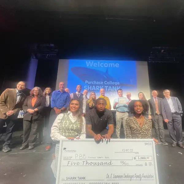 SUNY_Purchase's tweet photo. Congratulations to the students who have won this year's Shark Tank competition on campus!
The team behind Purchase Beauty Bar—Chumba Kiplagat ’23, Una Bharat ’23, and Norie Guerra ’23—hope to bring an affordable salon to campus.
https://t.co/EN3SsGNzCX https://t.co/xyJ7fFIfF5