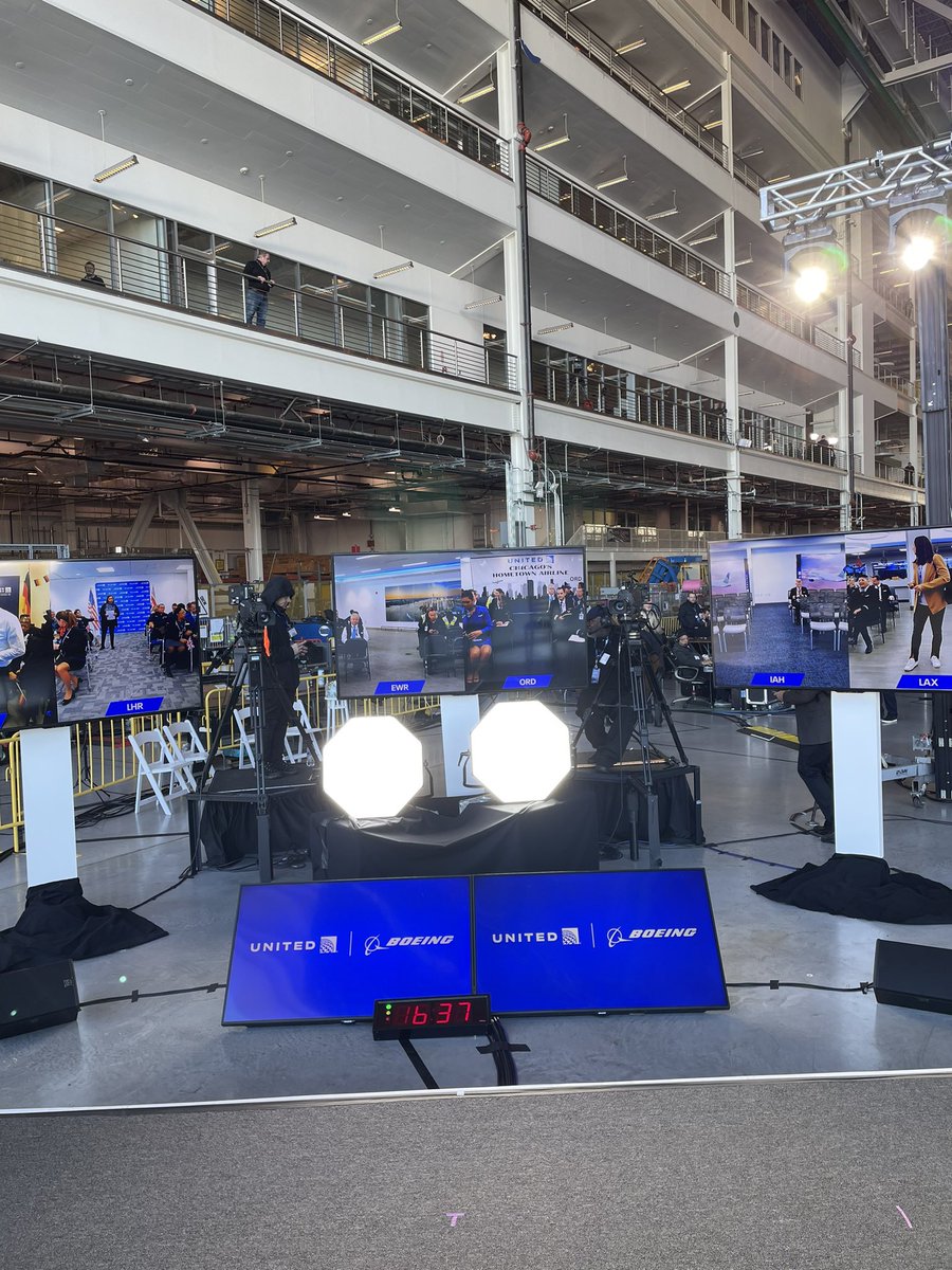 joshearnest's tweet photo. Before the big public event, @united execs will do a remote townhall mtg with @unites employees around the world. Today’s announcement creates tremendous career opportunities for our people. Excited to tell them about it first! https://t.co/VDYG9ChxZj