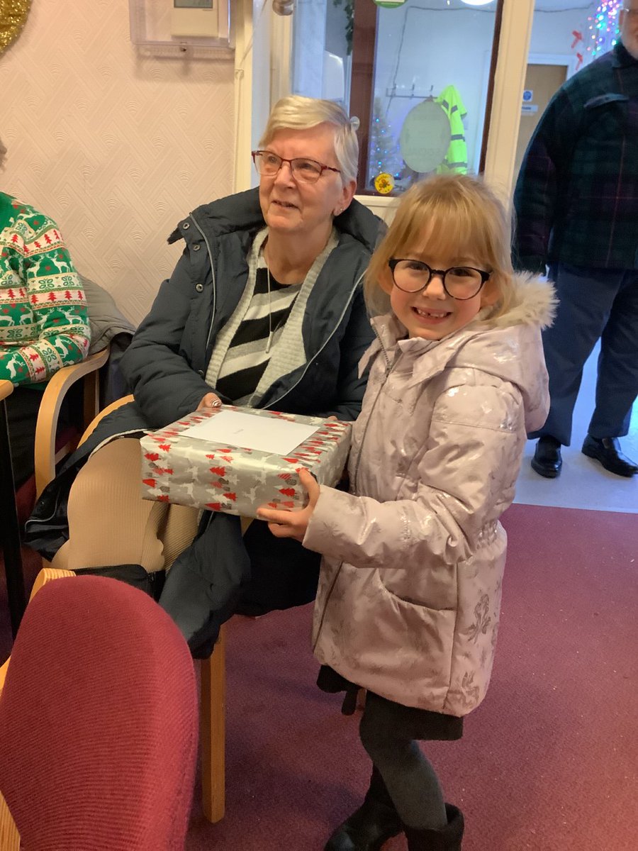 TheLancastersch's tweet photo. Year 2 children enjoyed signing Christmas songs to the residents at Broomhill this afternoon.  We hope you all have a lovely Christmas. 🎄 https://t.co/MWoCrBIWgy
