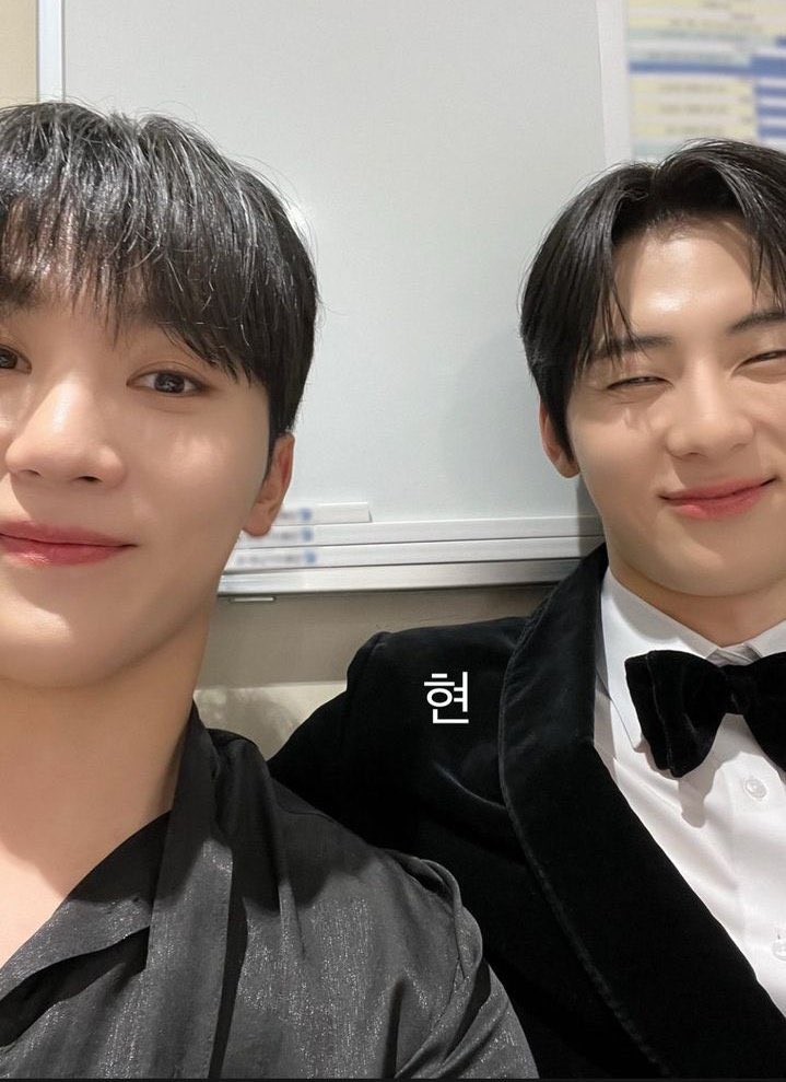 CottonCandy_S2's tweet photo. 뿌군 오랜만!!!🦊🍊 https://t.co/t9r23tnTpO