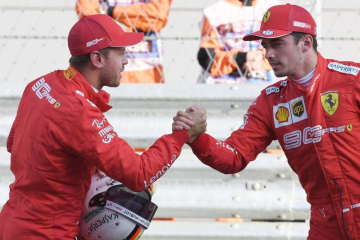 F1DankeSeb's tweet photo. Ferrari yeni sezona hazır!

@navefps99 Leclerc 1 yıl daha Şahlanan Atlar'da.

@xystuterim'den açılan boşluğu ise @n0ulab1reF1 Vettel dolduracak.

Mattia Binotto: Onun gibi bir yeteneği kimselere kaptıramazdık bize hem pist hem de pist dışında çok yardımı dokunacaktır. https://t.co/ww7LdCxXzU