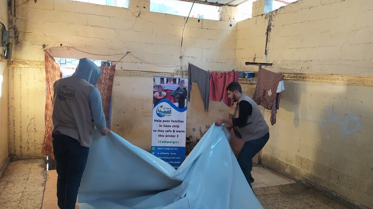 ALfdeela_Gaza's tweet photo. Part 1 of the project done https://t.co/FfTnFhvaU3
Where the association covered the homes of poor families with a nylon sheet to prevent rain water from entering their homes https://t.co/Epx0b7TZLW
