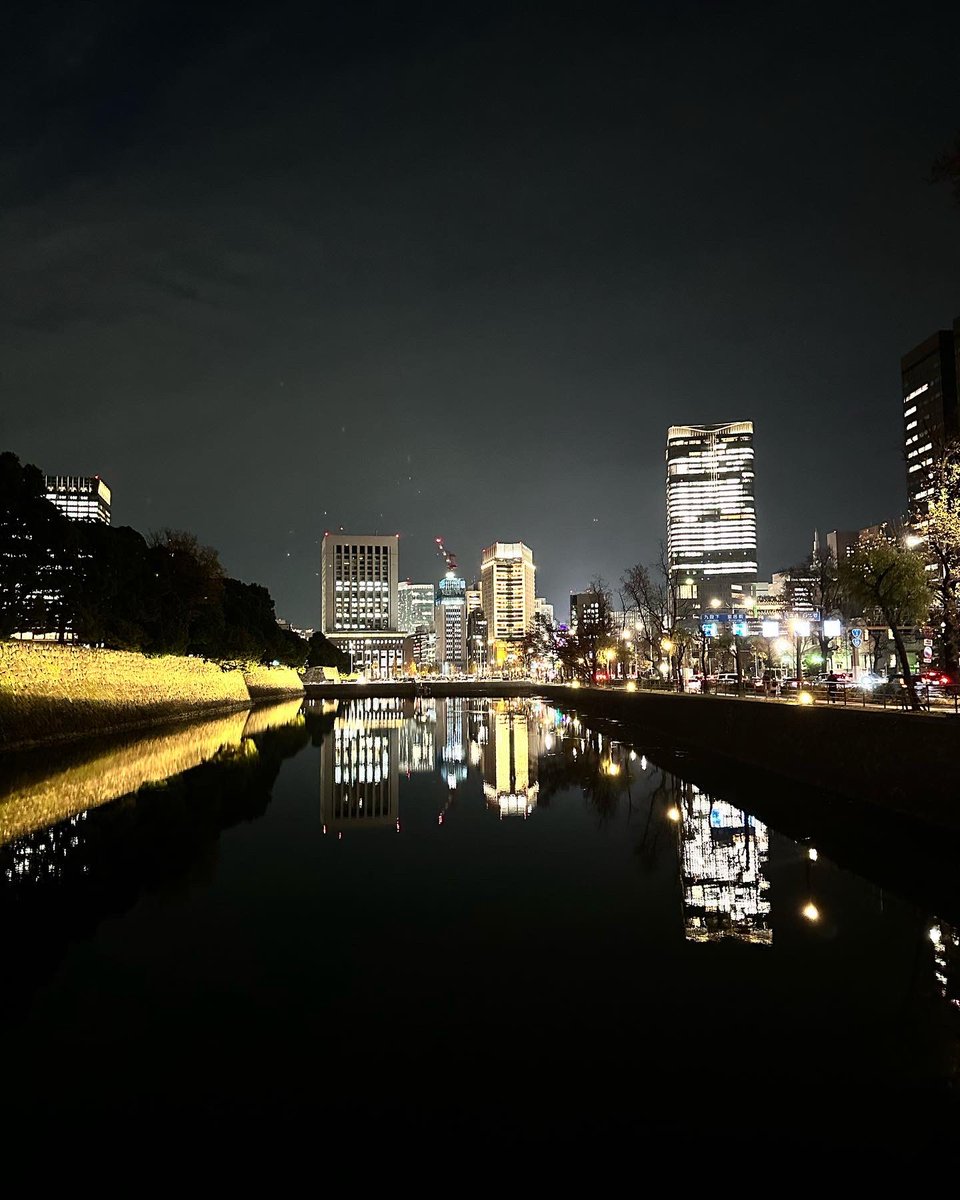 jacky0712's tweet photo. 東京出差

#皇居 #日比谷公園 #銀座 #池袋 #大塚 #日本橋 #半藏門 https://t.co/RuA8u3Qq1u