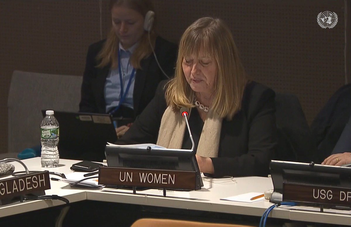 TJiteneva's tweet photo. At the @UNPeacebuilding Commission meeting, @PaiviKannisto stresses the critical role of women peacebuilders and human rights defenders in building peace. Their analysis, unique experiences &amp; knowledge should be informing the work of the UN, donors and other peacebuilding actors. https://t.co/zet1qdnmkr