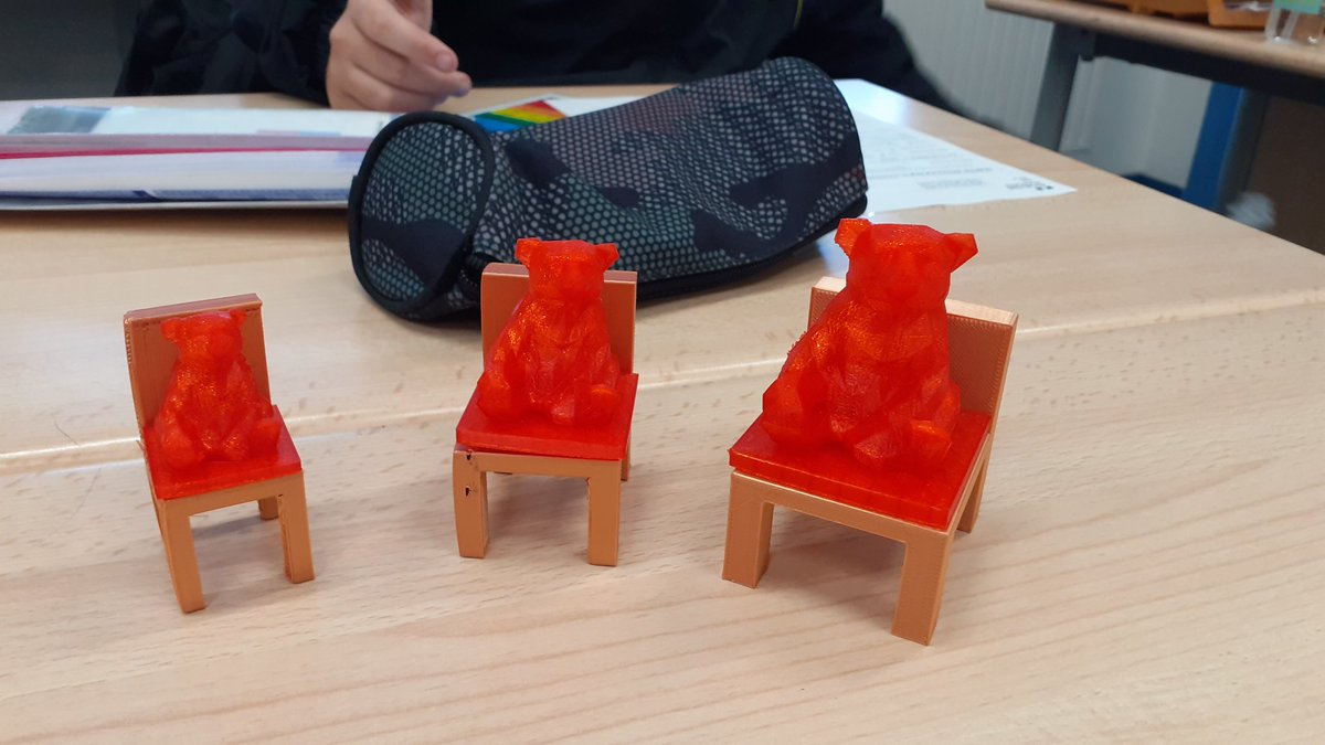 Défi fablab de novembre relevé. 
<a href="/STEAM_InSitu/">STEAM IN SITU</a> 
#FablabAlecole