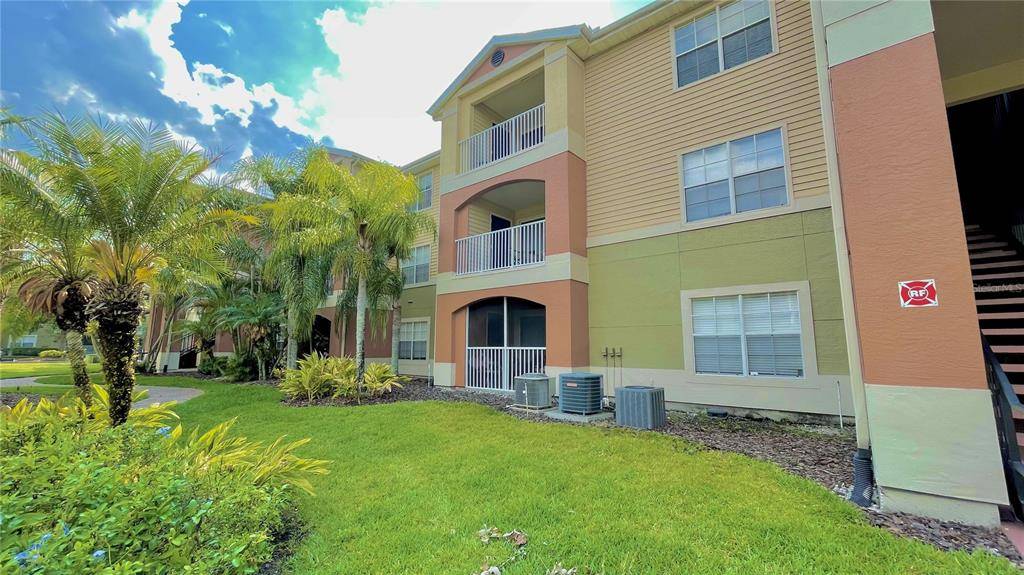 TuRealtorEnFL's tweet photo. 1950 SUMMER CLUB DR #APT 100, Oviedo, FL 32765 just hit the market!
Take a look at this awesome space: https://t.co/7NZULKMaFp https://t.co/t6UvXsp96p