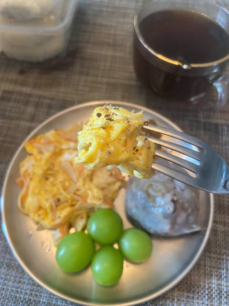 Amysdgg's tweet photo. Start your day with breakfast https://t.co/pZbpAE6Kdi