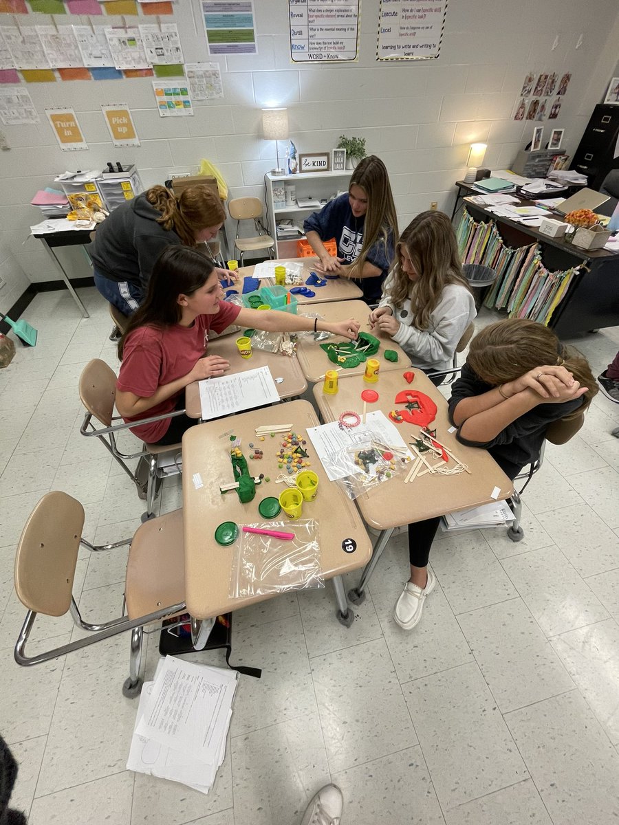 WhiteHouseMiddle tweet media