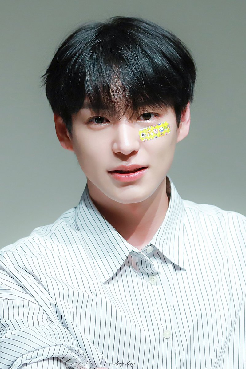 #2022HAPPYCHANIDAY

I will love you like i should've loved you all the time, may our time continue without having to stop.

#찬란한_시간의_너는
#Loved_Chan_AllTheTime
#HEOCHAN #허찬
#메마른마음에지나가는소나기