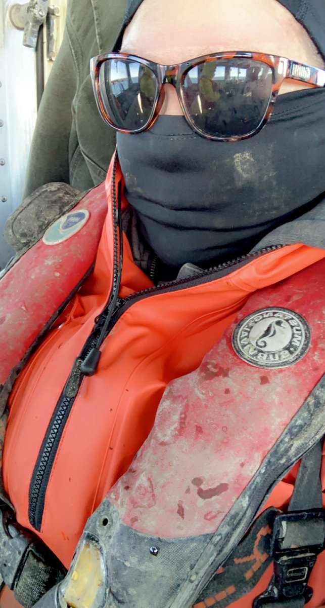gilliebeanbaby's tweet photo. Happy #winterfieldwork #longislandsound #WomenInSTEM https://t.co/QkDwZ83cNB