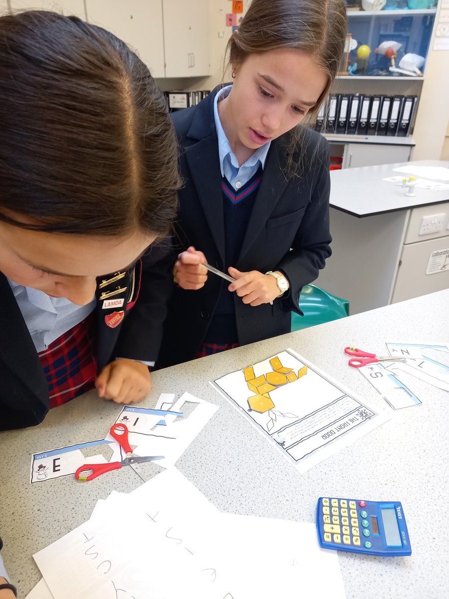 OPSScience's tweet image. The science escape room is getting pretty intense! Such fierce competition from all years but Year 6 are currently comfortably in the lead taking only 35 minutes and 53 seconds! Phew! @OPS_OratoryPrep #STEMeducation #STEM