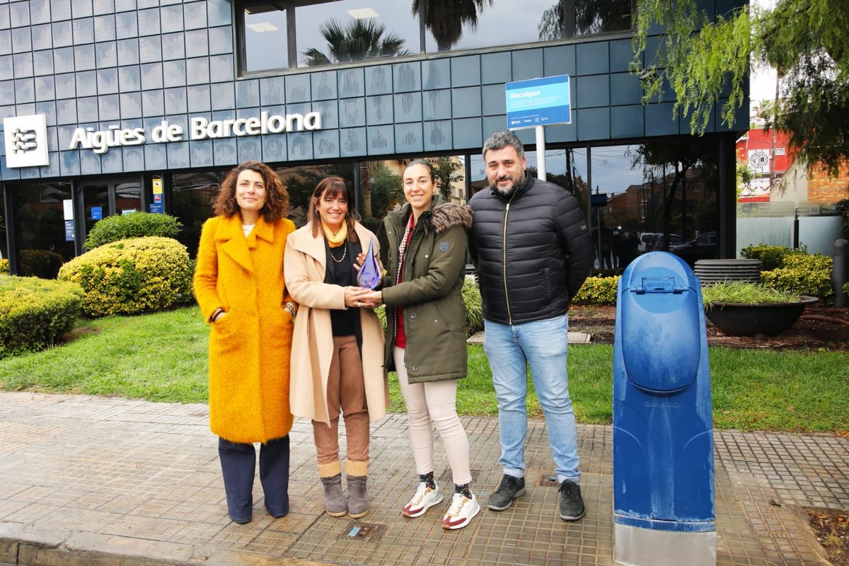 😍 Un placer de celebrar junto a <a href="/AjuntamentGava/">Ajuntament de Gavà</a> y <a href="/aiguesbcnclient/">Aigües de Barcelona</a> el premio que nos otorgó la <a href="/IWAHQ/">International Water Association</a> por el proyecto #GavàCircular, fruto de la apuesta por impulsar la circularidad en #Gavà.
Más info👉 cetaqua.com/gava_circular-…
📸<a href="/cbalseiro/">Catalina Balseiro Río</a>, <a href="/gebadia/">Gemma</a>, <a href="/MarinaArnaldosO/">Marina Arnaldos Orts</a>, <a href="/jorditort/">Jordi Tort /♥️</a>