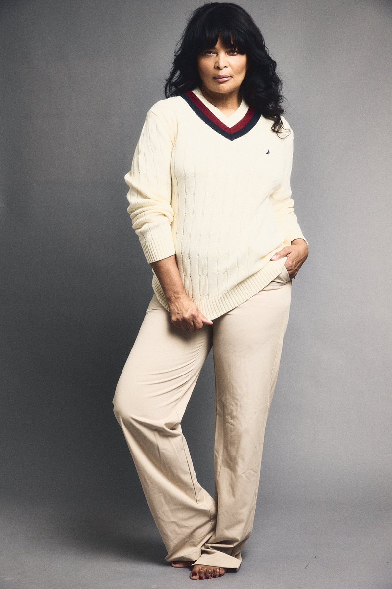 Angellika's tweet photo. The Collegiate Look w/Photographer #NickHoge Wearing Sweater @nautica Khaki Pant @BananaRepublic #FashionModel #CurvyModel #PrintModel #BeautyModel #GlobalModel #IconicFocusModelsNYC https://t.co/B5MzbNWDrK