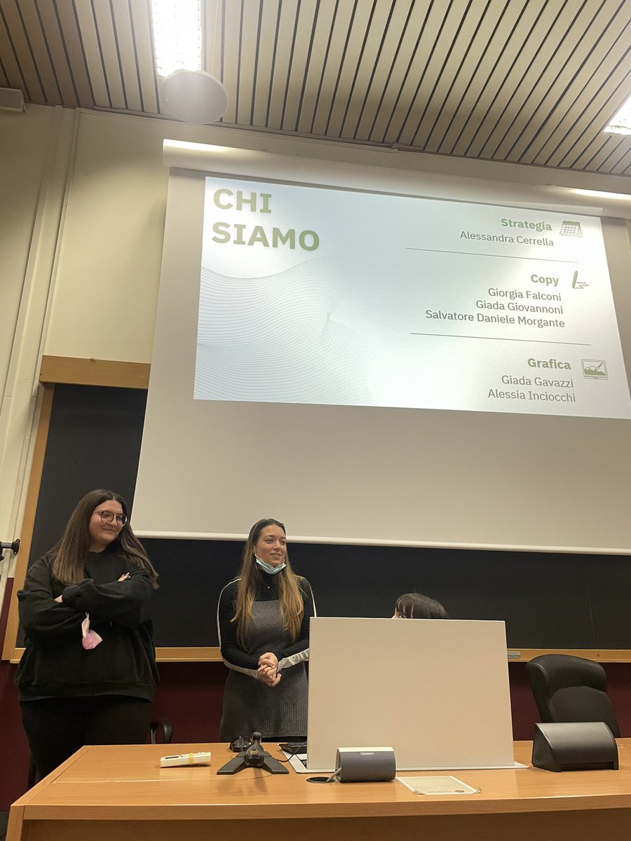 CeciliaVia31's tweet photo. Terzo gruppo di oggi GLI INDAGATI, per la creazione dei post che volevate pubblicare vi dico 😍, complimenti per il vostro impegno. #smm23 https://t.co/78hgG18AAG