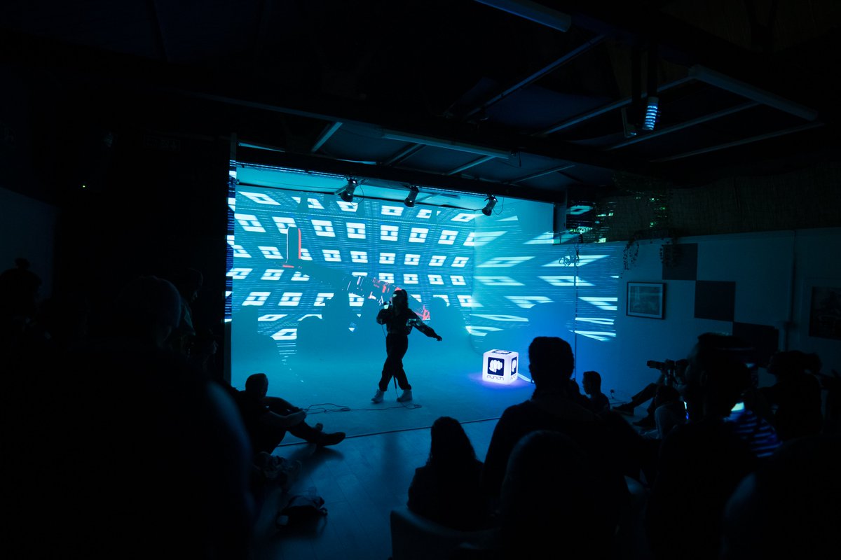 punchrecords's tweet photo. “The use of a white cove really gave the visuals an immersive feel and allowed the artists to move around in their own worlds.” - Jasmine, Creative Producer (@JayLBooth)

📖 Learn more about Punch's Highlights of 2022: https://t.co/fXxv7JZ4MW https://t.co/7JIRG48mhH
