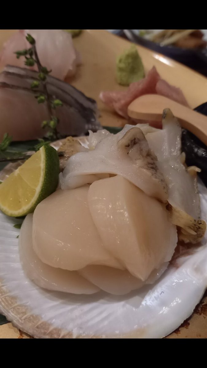 MonnakaU's tweet photo. ＃門前仲町海の幸　#居酒屋　#お刺身
#海鮮　#イクラ　#マグロ　#マグロ脳天　#生タコ #ホタテ　#ツブ貝　#日本酒 https://t.co/yTboPD0zEs