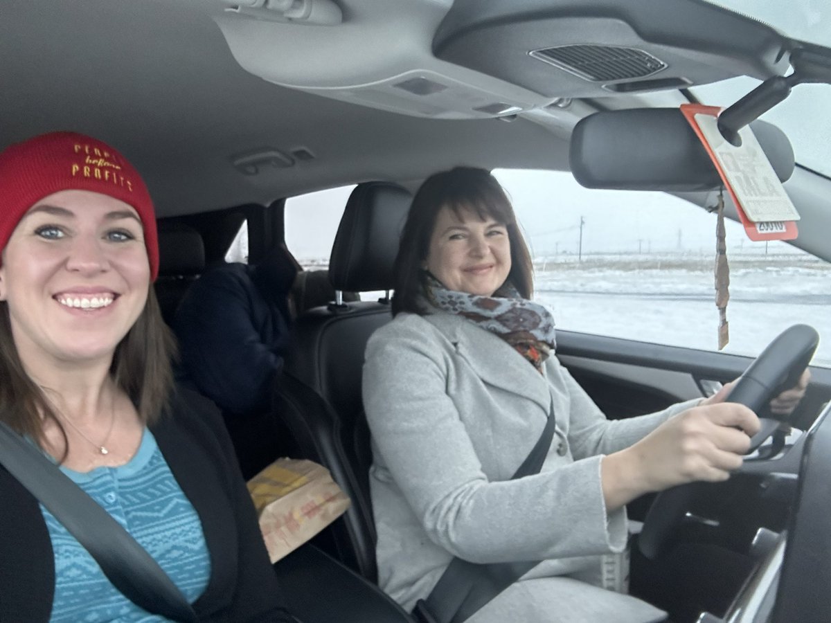 AleanaYoung's tweet photo. Drive safe today everyone 🚙! https://t.co/O02y4BXOeX