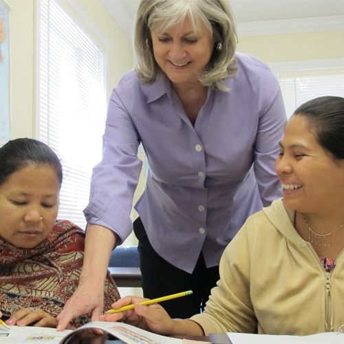 LAchieves's tweet photo. You do not need to speak a foreign language or have teaching experience. Literacy Achieves provides the curriculum and training. Opportunities are available for morning, afternoon or evening classes. https://t.co/E9nEOWGZlw