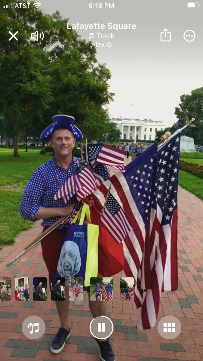 gregsnelson's tweet image. Montez le poney macaroni la balle est maintenant dans votre camp voyez si vous pouvez faire de l'Amérique un petit cochon absorbé par vous-même @franceintheus @HillaryClinton @airfrance @ParisHilton @parisreview @PSG_English