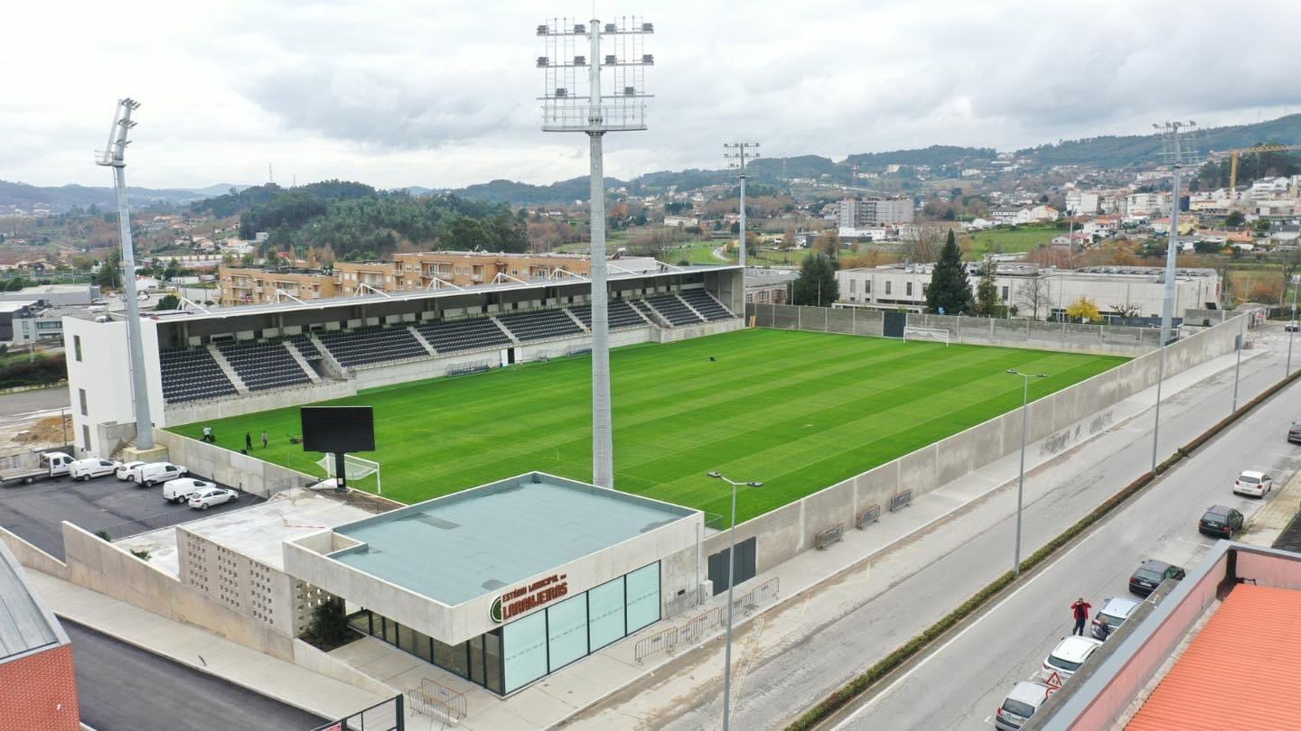 Paredes, 10/06/2018 - União Sport Clube Paredes recebeu esta tarde o Leça  Futebol Clube na Cidade Desportiva de Paredes em jogo a contar para a 6Âª  jornada da AF Porto Divisão de