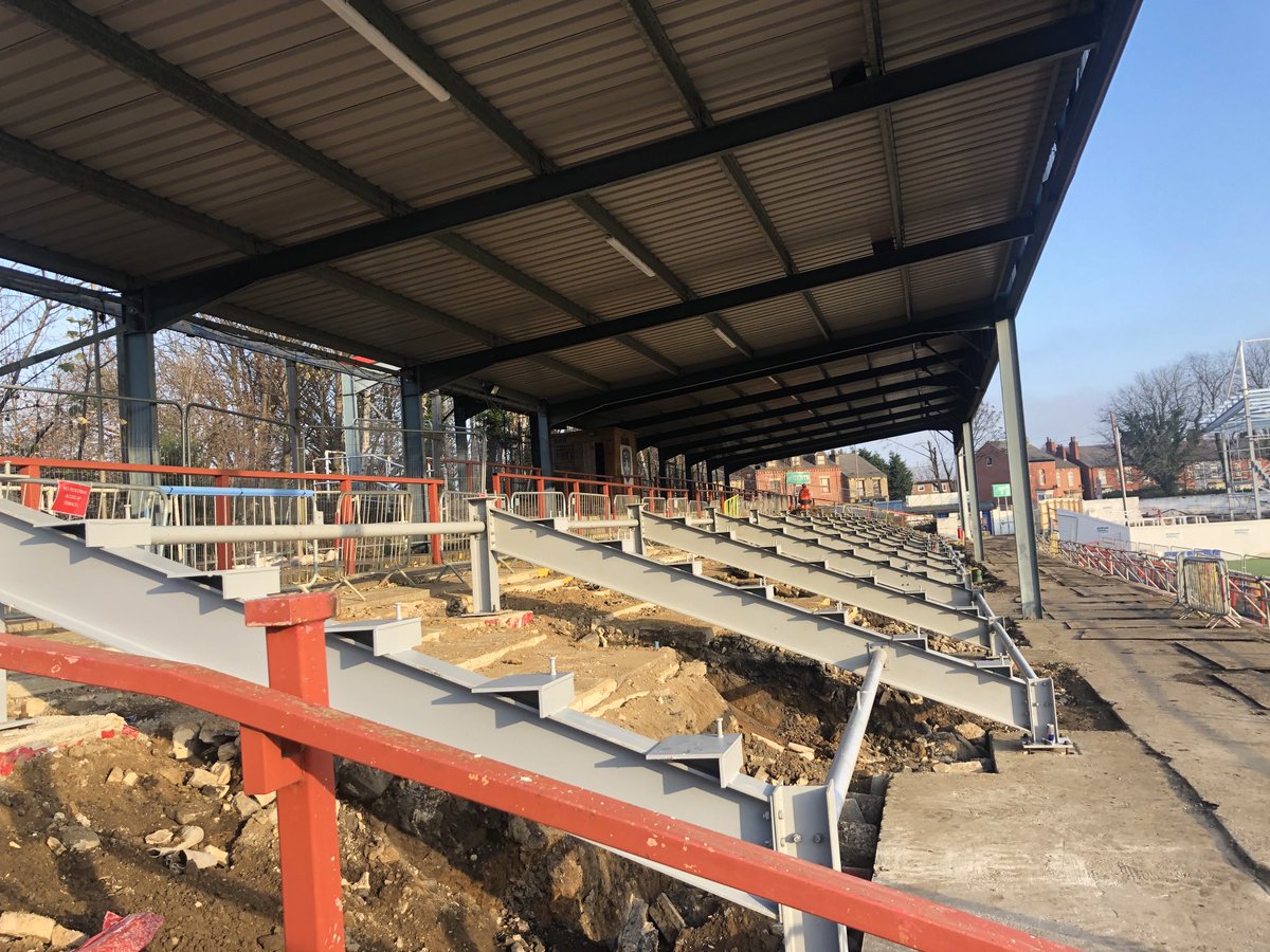MinardsTrinity's tweet photo. Steel progress on the North Stand today. Starting to take shape ⁦@WTrinityRL⁩ 🔴⚪️🔵 https://t.co/v2mkUMx03P