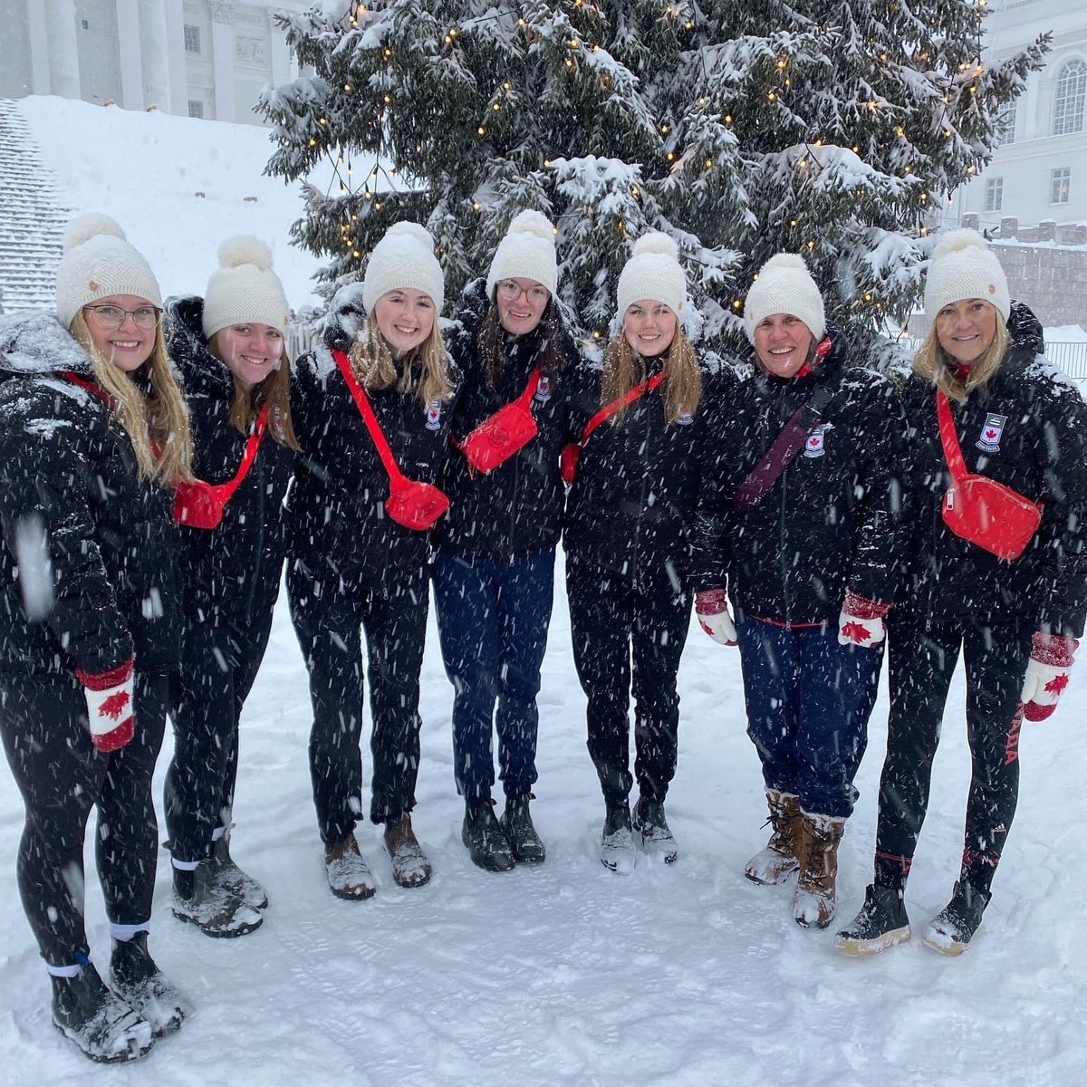 Team Canada is exploring Helsinki ahead of the World Junior B event. Follow along with the event here ➡️ worldcurling.org/events/wjbcc-2…

📸: <a href="/teamtstevens/">Team Stevens / Deschenes (NS)</a>
