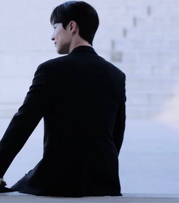 의도치 않게 얻은 낭만으로, 뜨거웠던 스무 살.