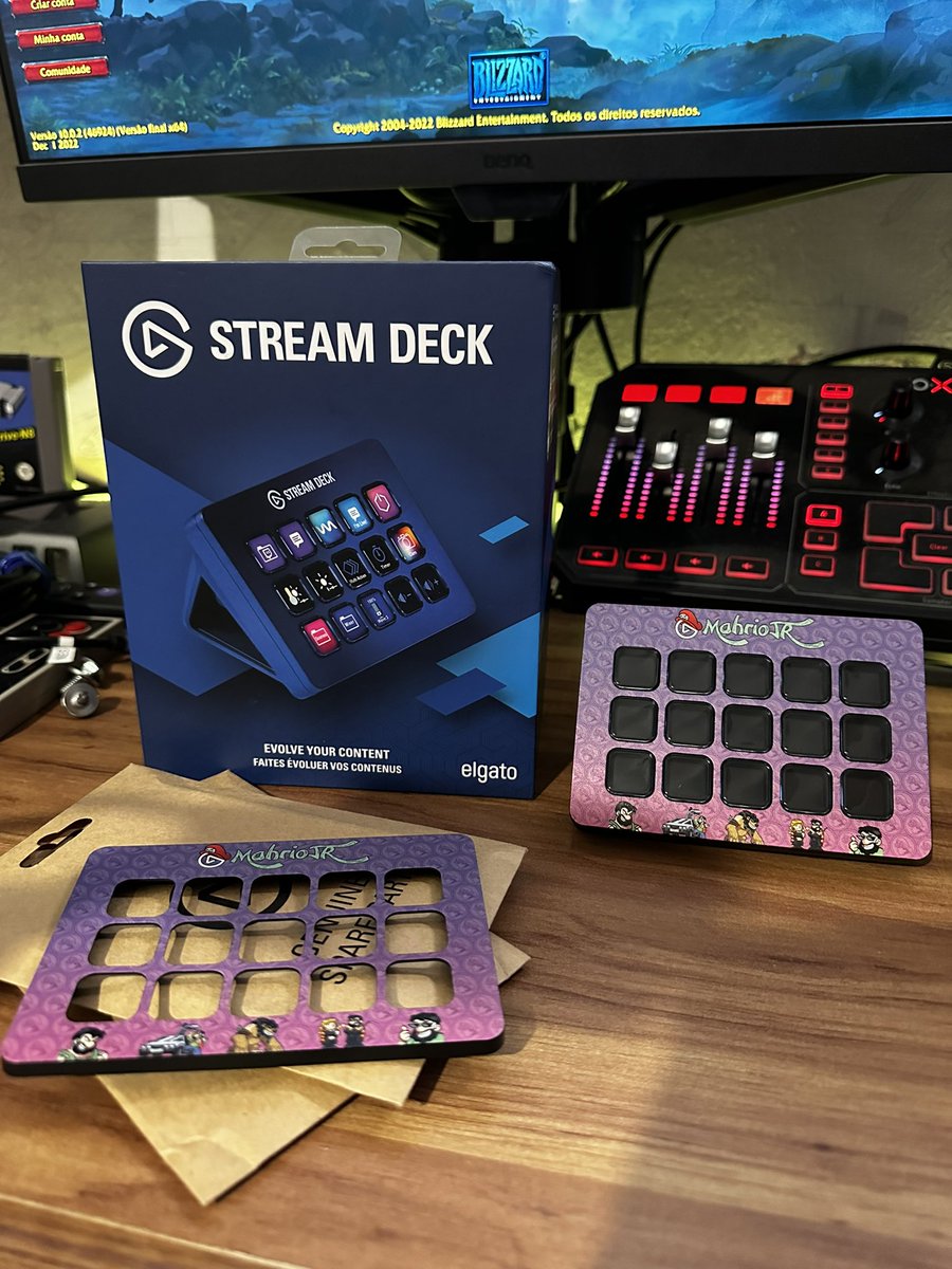 mahriojr's tweet photo. Olha só o que a @elgatoPT fez! 

Um Stream Deck personalizado com as artes do canal. 

Tenho muito orgulho de ser parceiro da marca que tem as melhores ferramentas para os criadores de conteúdo!

Um dos primeiros parceiros do canal que acreditou em nós lá no início! 

Obrigado ❤️ https://t.co/hFVFmiSMyU