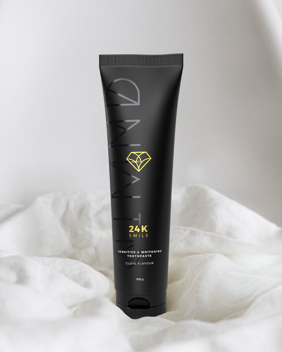JeunesseGlobal's tweet photo. May your day be as bright as your smile ๐!
.
#DIMND #dimndtoothpaste #charcoaltoothpaste #WhiteningToothpaste #sensitiveteeth #24kSmile https://t.co/4P0FYPgosK
