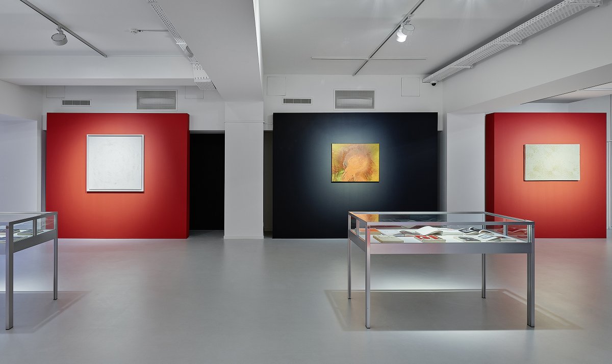 Gmurzynska's tweet photo. "#OttoPiene: Rouge et noir" is currently on view in #Zurich at Talstrasse 37, offering a representative overview of the artist's oeuvre.
For more information, please visit our website: 🔗https://t.co/dbzk9LlUMm
#OttoPieneRougeEtNoir #RougeEtNoir #OnView #GroupZero #PostWarArt https://t.co/iturzh7vWx