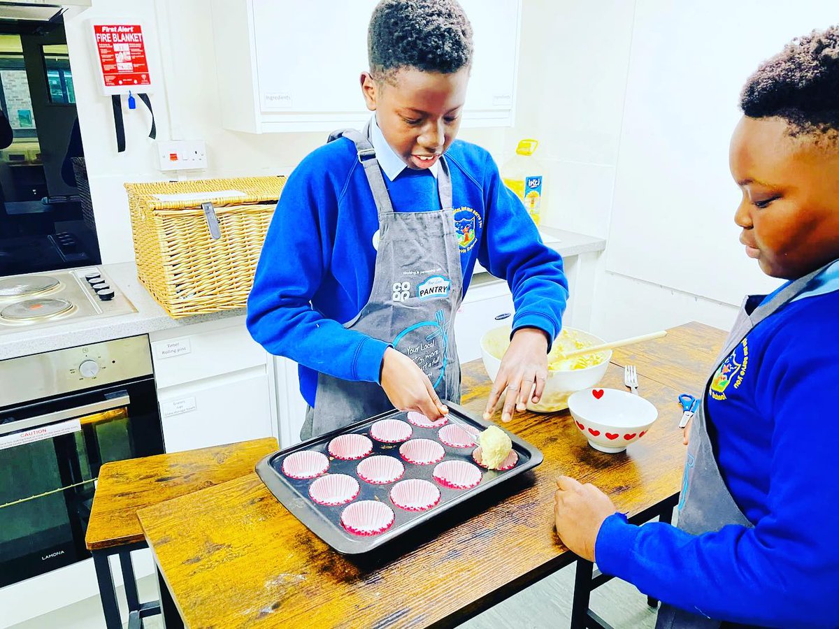 Our Mini Vinnies had a baking session with one of our parent volunteers and they made some delicious cupcakes 🧁🧁🧁 with the ingredients donated by <a href="/coopuk/">Co-op</a> to @pantrypeckham! Thank you to both for this fantastic opportunity! Our profits will go to Catholic Children's Society