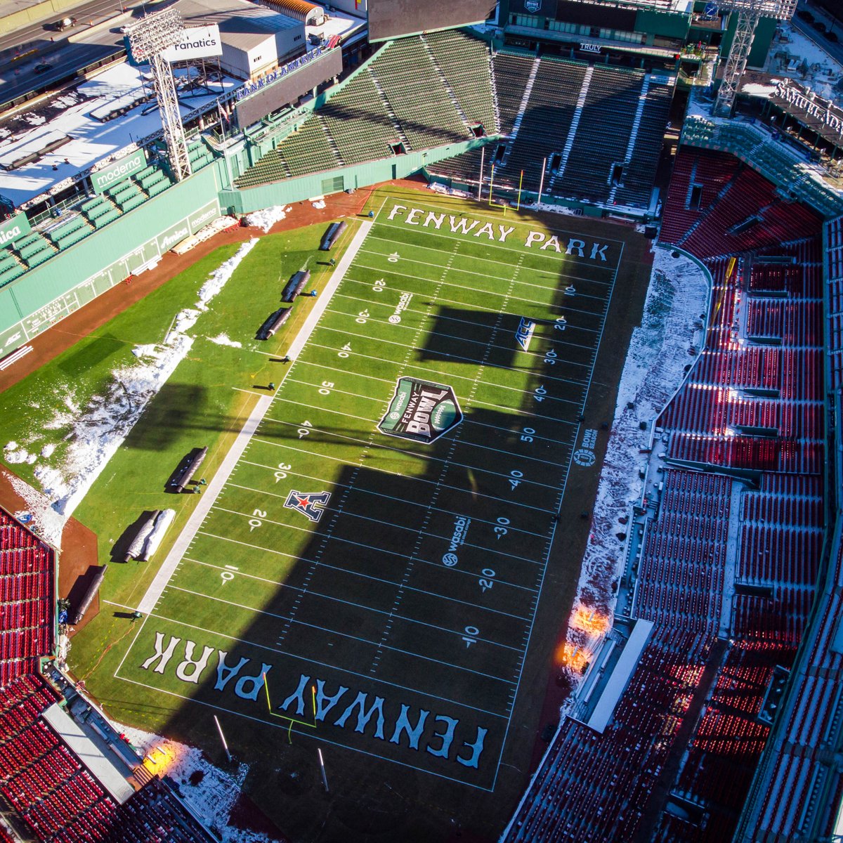 FenwayBowl's tweet photo. It's beginning to look a lot like football. 🏈 https://t.co/QRmMDoUp7l