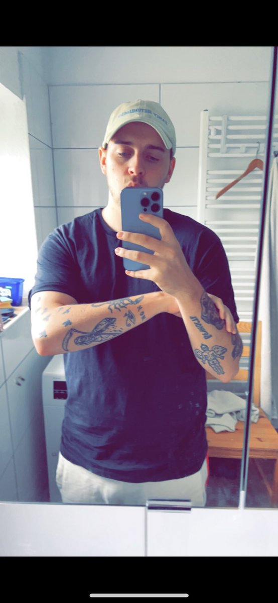 ohZaiv's tweet photo. 2 months difference feeling good https://t.co/y0LZOhoZVi