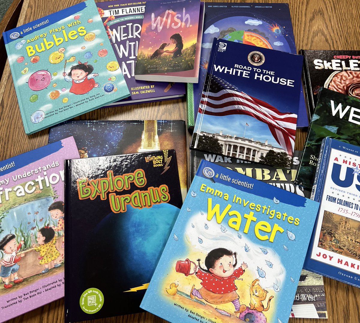 Wow!  Big thanks to <a href="/DHarshbargerTN1/">Diana Harshbarger for Congress</a> for the books graciously given to our school library <a href="/SouthSide_JCS/">South Side School</a> We are grateful that you work to help local schools get new books through the Library of Congress’ Surplus Book Program. @jcityTNschool