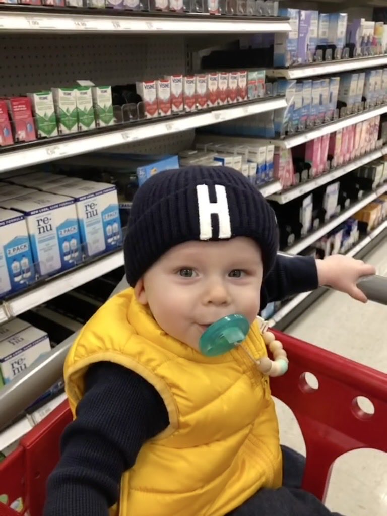 Huds kinda looks like Marv here right? He definitely one of the wet bandits.