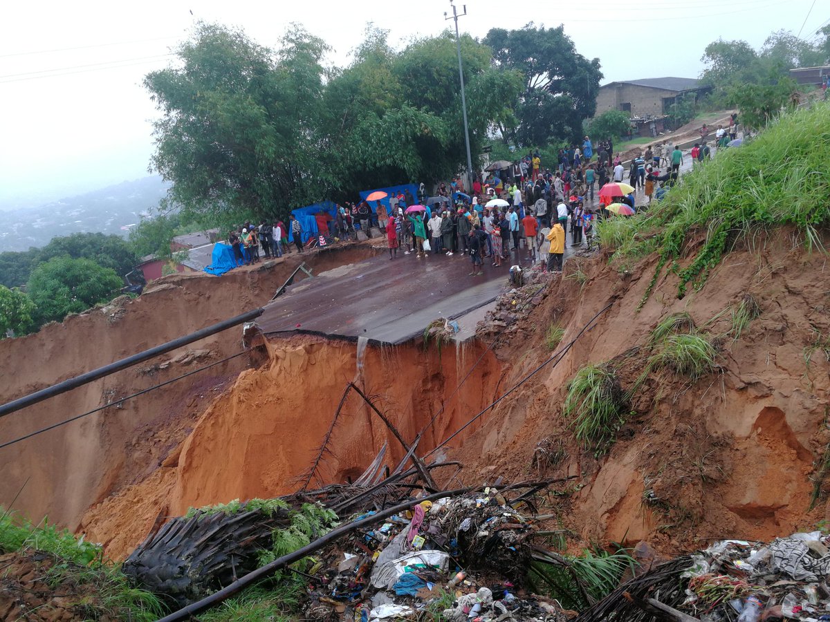 IdalgoIr's tweet photo. La route Matadi vers sans fil https://t.co/KiAxJJg7w8