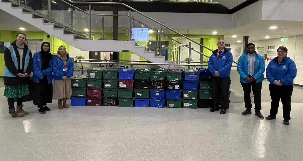ChilternA's tweet photo. Our Heads of Houses have worked hard  to raise collections for our local foodbank @LutonFoodbank Thank you to all pupils, staff and families for the generous donations! https://t.co/5IA5d5Ki7D