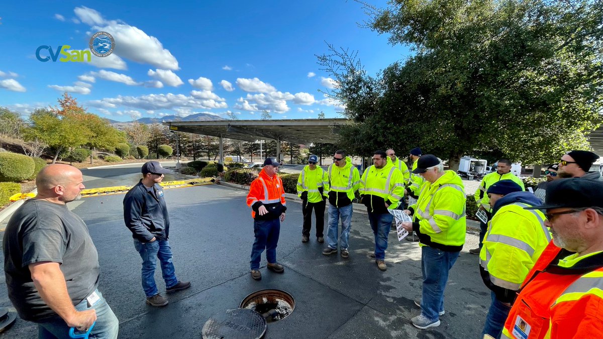 CVSan's tweet photo. Recently, CVSan's Collection System Maintenance Department members attended an inter-agency training facilitated by the San Francisco Section of the  CWEA.  Training like this ensures that CVSan staff implements the latest techniques to keep Castro Valley's wastewater moving! https://t.co/rJBoAuvUa9