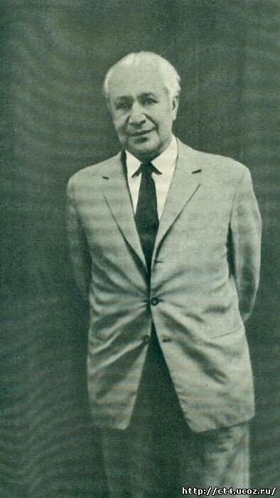 "Научный коммунизм заключает в себе достаточно разработанную и ясную гуманистическую нравственную систему. Она противостоит зоологической "морали" современного капитализма.