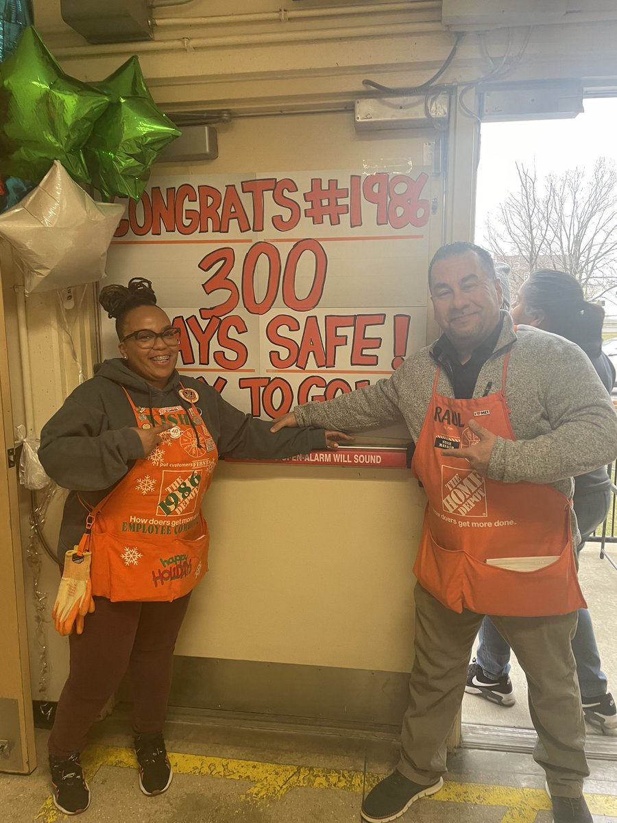 Misty_Lopez26's tweet photo. 1986 (47th &amp; Western) 300 days safe!!@raulrivera74 @CherieAbbinanti @EarlEdw91431142 @hdchuckcentral @MattDominiakD65 @D65Hutch https://t.co/JRcSmDXUbI