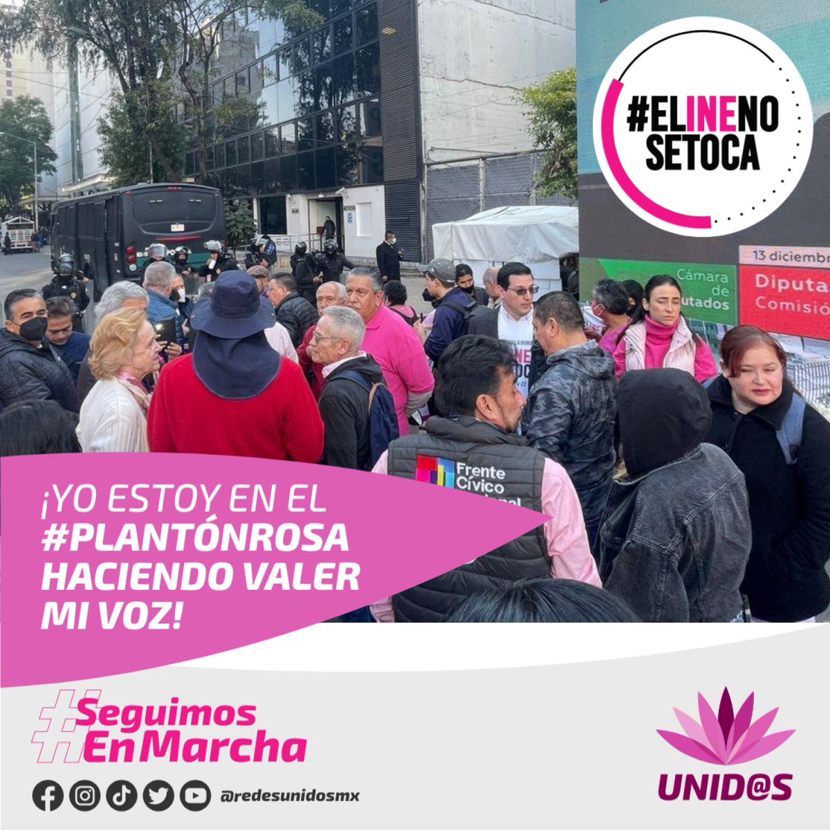redesunidosmx's tweet photo. Ya estamos frente al Senado de la República para pedir a los senador@s que cuiden nuestra democracia.

¡Súmate tú también! #PlantónRosa #ElINENoSeToca https://t.co/jNon1hvIQ6