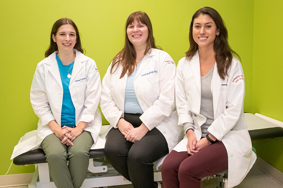 shrinershosp's tweet photo. Physician assistants have been part of the staff of our healthcare system since the 1960s. Learn more about the role they play in healthcare and meet the PAs at @shrinersphilly: https://t.co/Jj9Nn8TbPw #careers #PhysicanAssistant #ShrinersChildrens https://t.co/wBguZ6zIq1