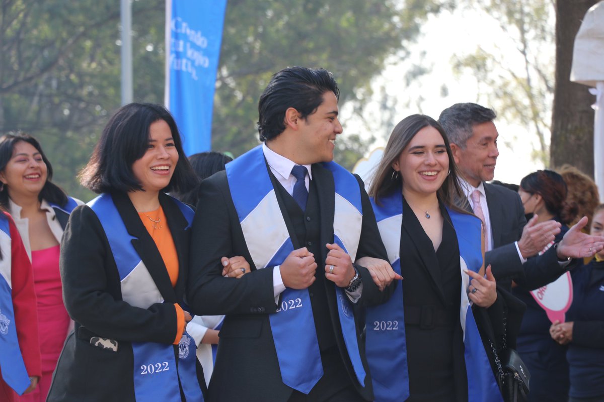 ITESMCEM's tweet photo. ¡Hoy es el día! 🤩💙
Nuestras y nuestros estudiantes se convertirán en #EXATEC. 
¡Felicidades borregos! 🎓🐏
#GraduaciónTec #TecCEM https://t.co/tTQFMVa1qL