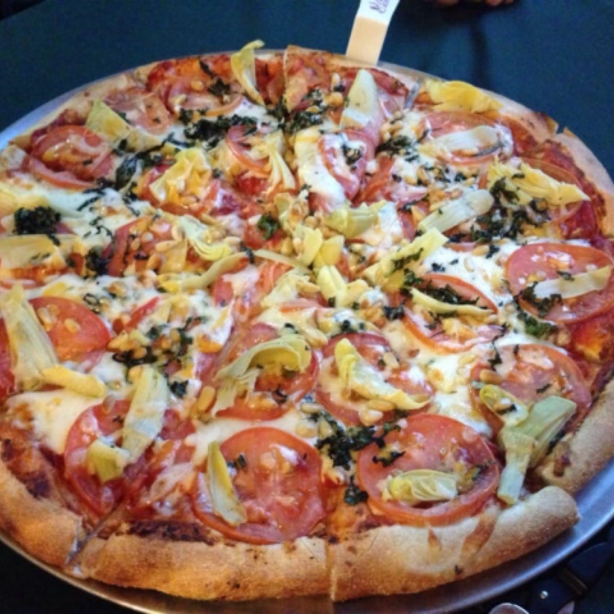 NonnosItalian's tweet photo. Life may keep you on the go, but as long as Nonno's Italian is still serving up your favorite pizza, you'll never go hungry. #Nonnos https://t.co/vKgoSrrxfY