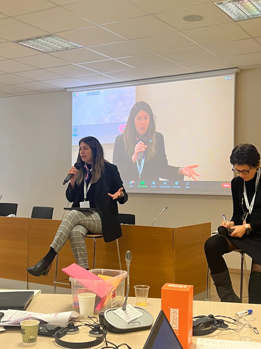 SubsecTrabajo's tweet photo. 🌏AHORA | La jefa del Departamento de Derechos Fundamentales @ArletteM_ participa del Taller Estratégico de la Alianza 8.7 en Turín. Expone sobre alianzas y financiamiento, para avanzar en la erradicación del trabajo infantil, el trabajo forzoso y la trata de personas. https://t.co/8SDB4a3YDB