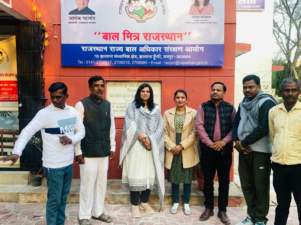 rscpcr's tweet image. बाल आयोग अध्यक्ष श्रीमती संगीता बेनीवाल  का जयपुर दौरा।आयोग कार्यालय में उदयपुर से पहुँचे आगंतुकों से मुलाक़ात की।
@SangeetaBeniwa3
@shiv_naga 
@nusratajm 
@RajCMO